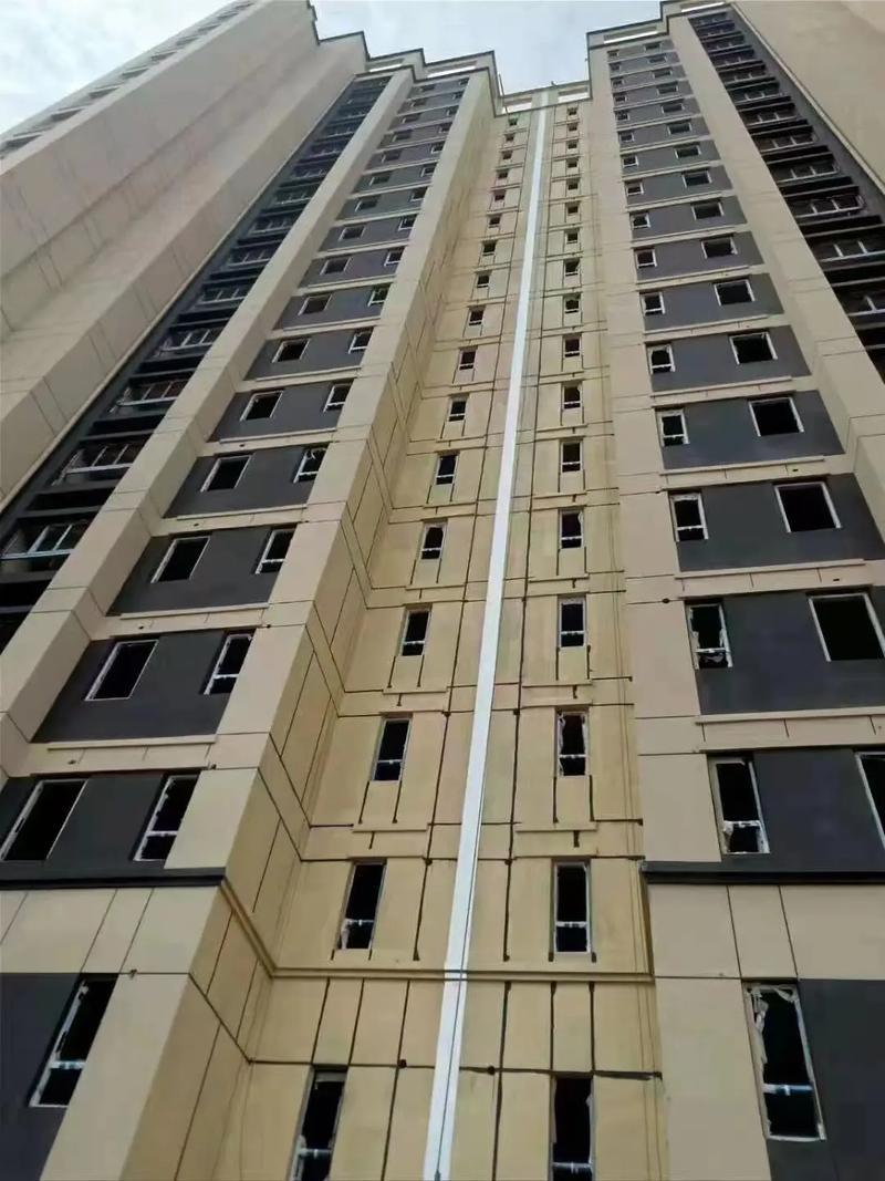 建筑变形缝全面解析:从伸缩缝到沉降缝,选型、安装与价格指南